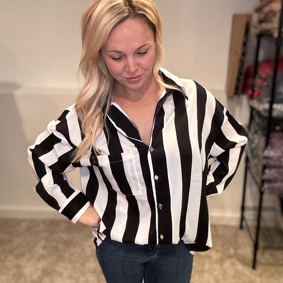 Stripe Postive Button Up Top - Picture 2 of 3